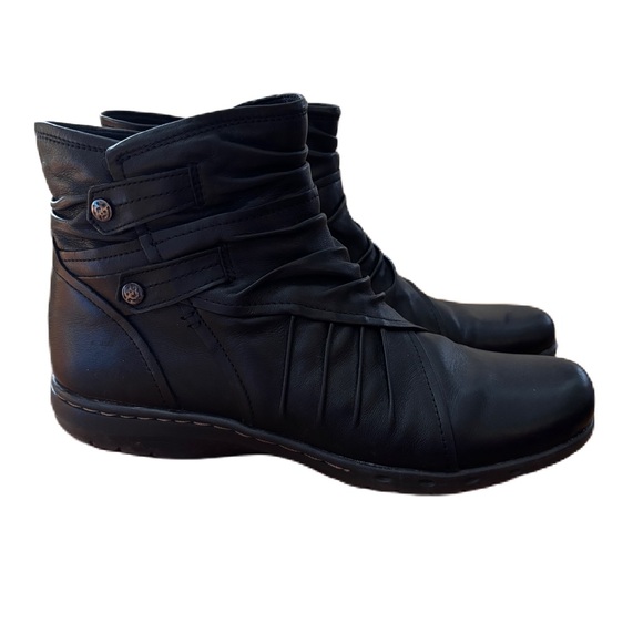 Cobb Hill Rockport Leather Ankle Penfield Women’s Black Pleat Bootie Size 9.5 N - Picture 1 of 11